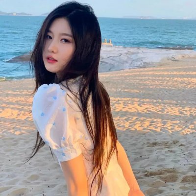 眼里余光都是你